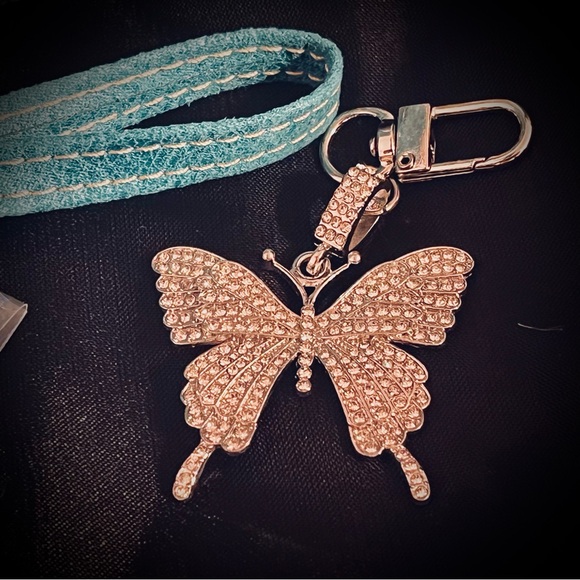 Montana West Teal and Silver Zipper Wristlet with Butterfly Accessory BUNDLE - Picture 8 of 12